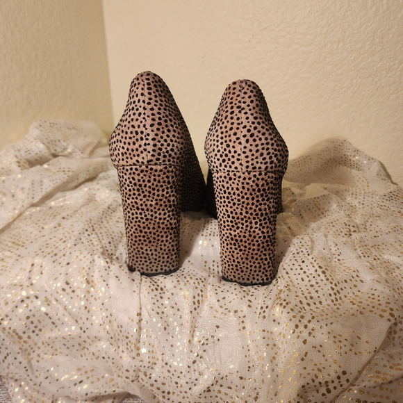Gianni Bini Kaislie Heel Tan with Black Spots Suede. - Picture 4 of 8